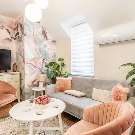 Monarchia Apartman Pearl Mosonmagyaróvár Exteriér fotografie