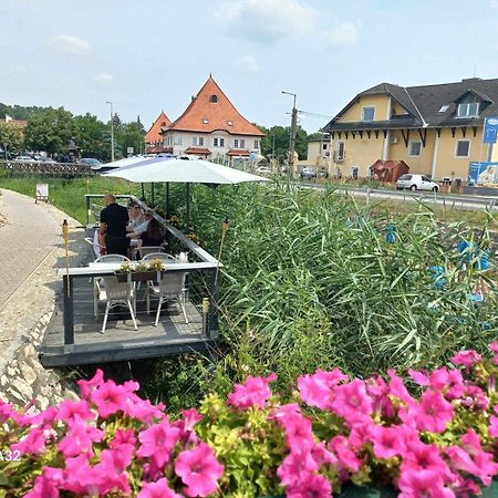 Monarchia Apartman Pearl Mosonmagyaróvár Exteriér fotografie